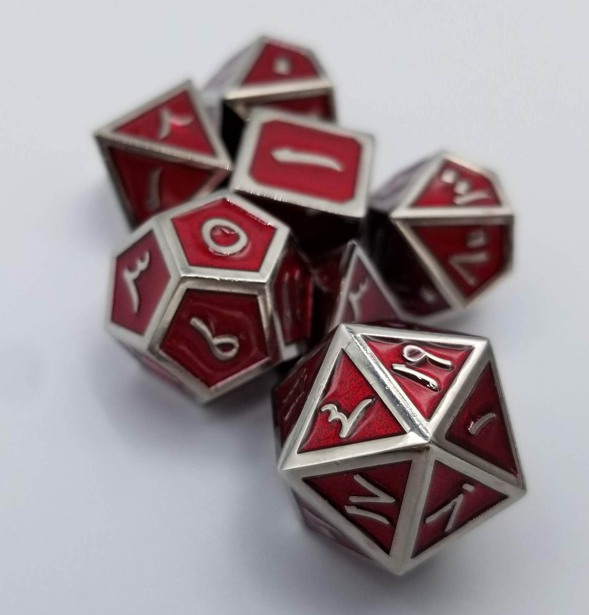 Silver/red Marbleized Dice Beads-dice-silred-marble