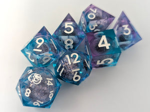 Fame Liquid Core Dice Set