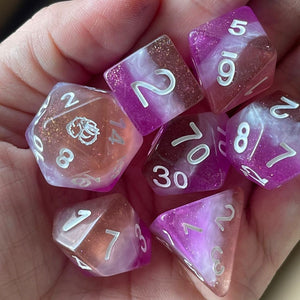 Neopolitan 7 Piece Dice Set