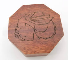 Load image into Gallery viewer, Talys Hexagonal Purple Heart Dice Box