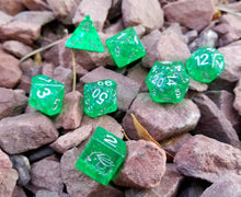 Load image into Gallery viewer, Vitreous 7 Piece Dice Set