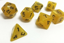 Load image into Gallery viewer, Yellow Pearl Dice Set