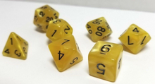 Load image into Gallery viewer, Yellow Pearl Dice Set
